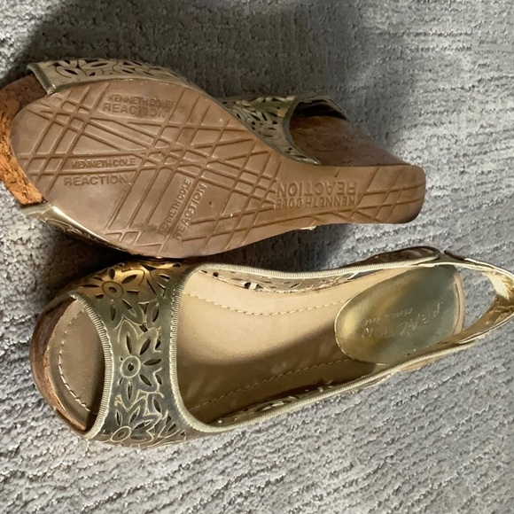 Sandals - Picture 2 of 2